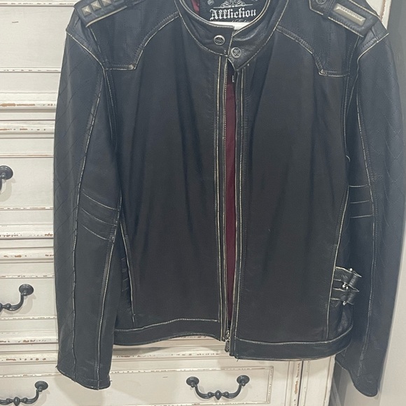 Limited edition leather jacket. Hand numbered - Picture 2 of 3